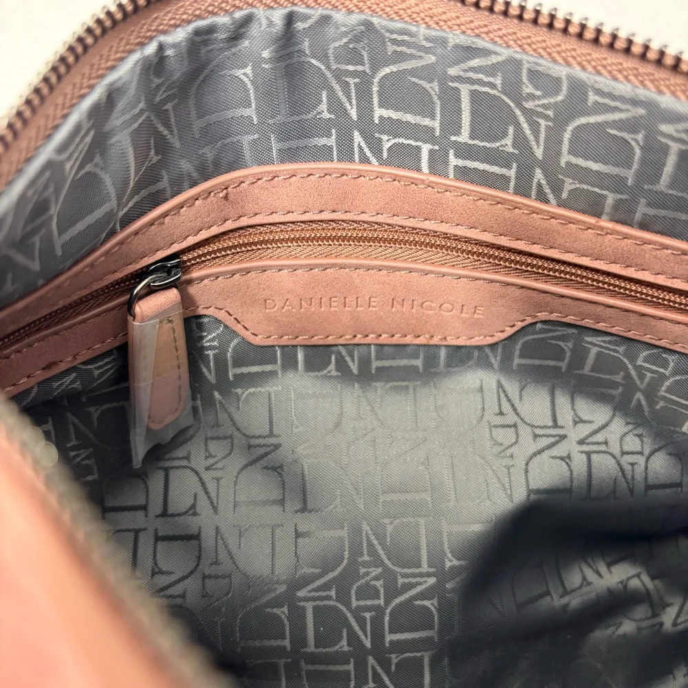 Danielle‎ Nicole Western Pink Crossbody Bag with Fringe - Picture 6 of 12